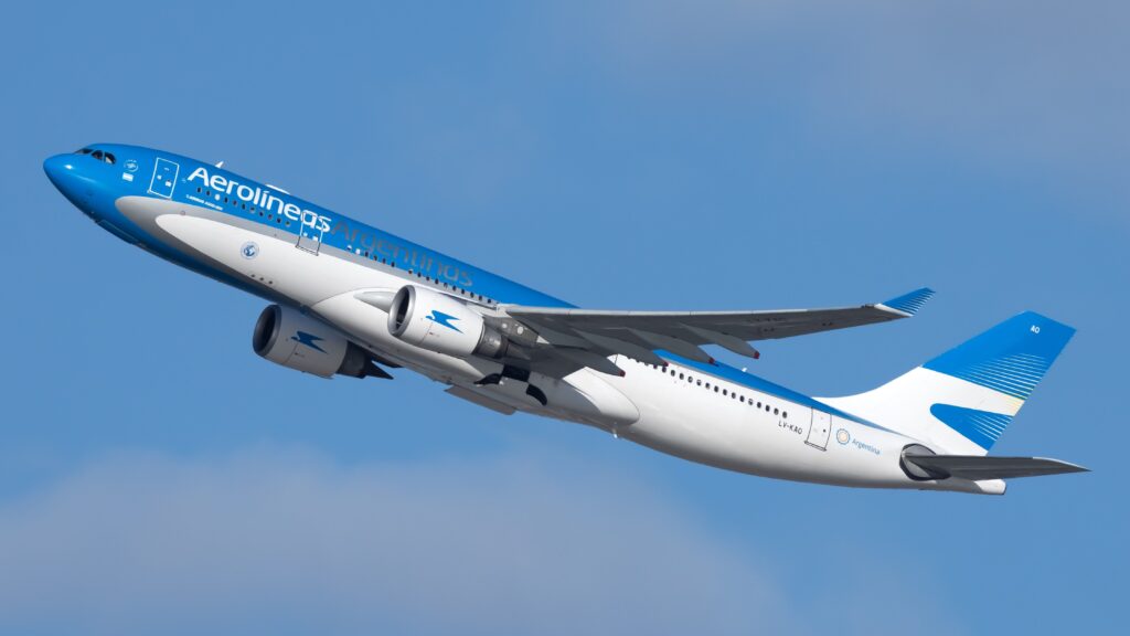 aerolineas argentinas 8
