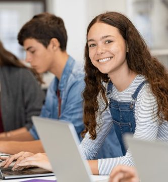 cuantos anos se estudia en la preparatoria