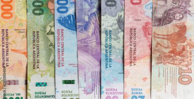 pesos argentinos